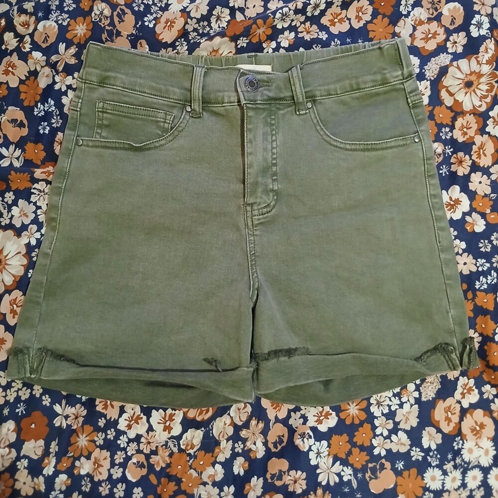 Grace & Lace Stretch Denim Army Green Shorts Size Medium